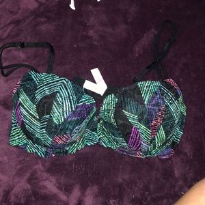 Victoria Secret Bra-34C